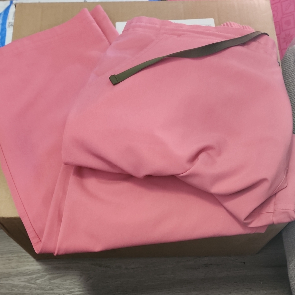 Figs Yola Skinny Pant In Beat It Pink